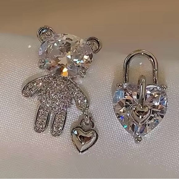 Bear Zircon Heart Stud Earrings Women's Jewelry Gifts - Picture 4 of 7
